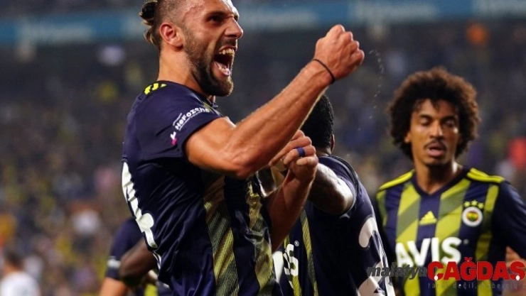 Fenerbahçe'de Vedat, Beşiktaş'ta Burak