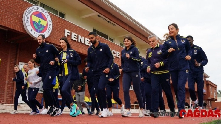 Fenerbahçe'den 'Kadına Şiddete Karşı Sporun Gücü' koşusu