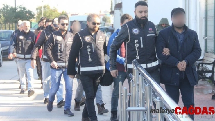 FETÖ operasyonunda gözaltına alınan 16 zanlı adliyeye sevk edildi