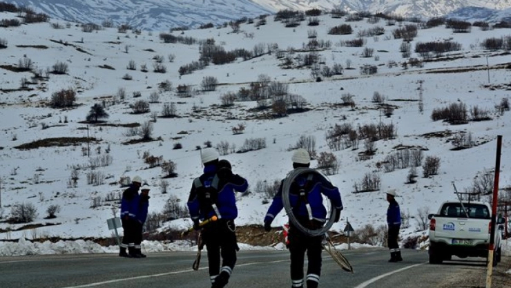 Fırat EDAŞ, Zorlu Kış Şartlarına Karşı 7/24 Sahada: Tüm Hazırlıklar Tamamlandı