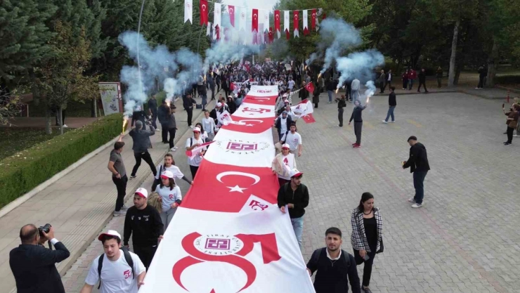 FÜ'de 50. yıl  yürüyüşü coşkuyla gerçekleşti