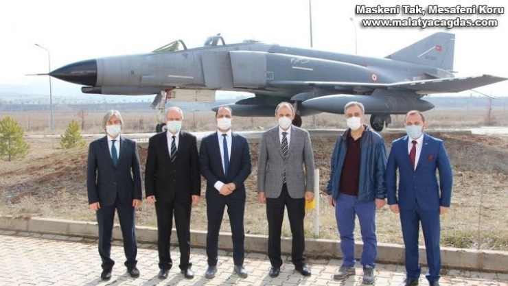 FÜ Rektörü Göktaş, fakülteleri inceledi