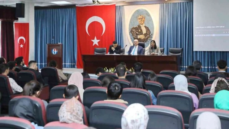 GAÜN'de Cumhuriyet paneli