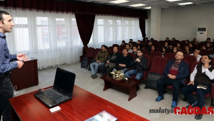 GAÜN'de Doğu Akdeniz ve Kıbrıs meselesi konferansı