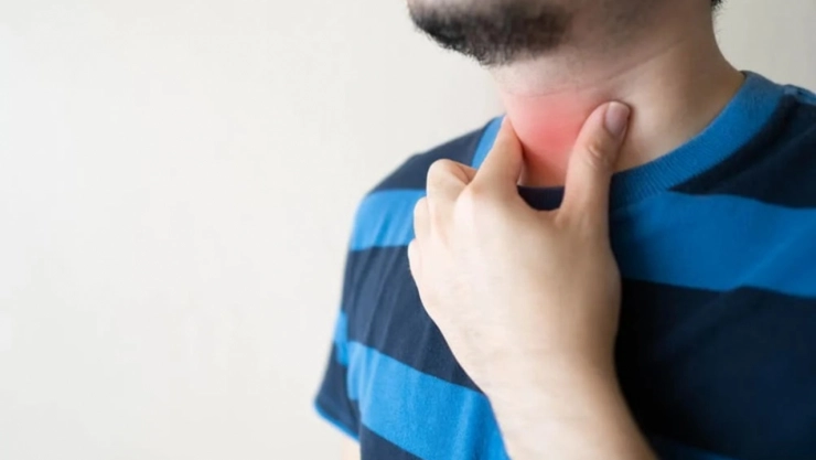 Geçmeyen Ses Kısıklığına Dikkat! Ciddi Hastalıkların Habercisi Olabilir