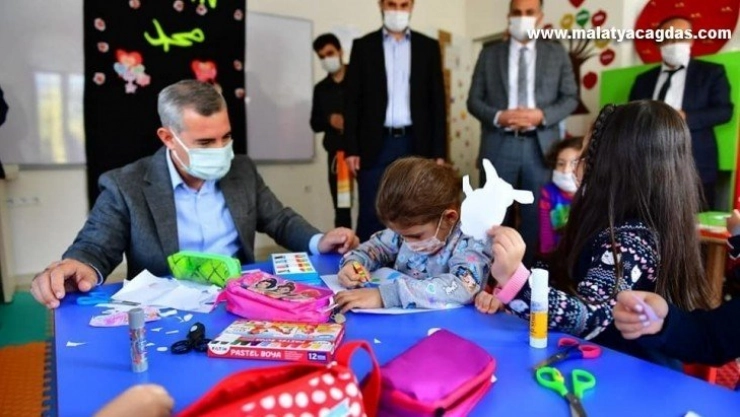 Erdem Okullarımızla Geleceğe En Büyük Yatırımı Yapıyoruz