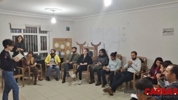 Gençlik ve Değişim Derneği'nden ücretsiz İngilizce kursu