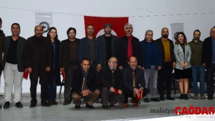 Gevaş'ta şiir ve müzik dinletisi