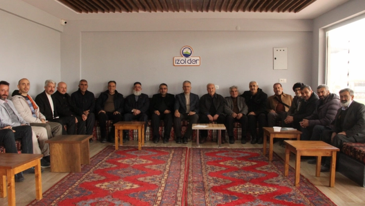 Gezer, Kale İlçesinde Esnafın Sorunlarını Dinledi, Destek İstedi