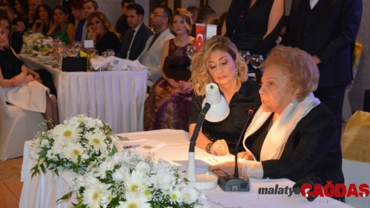 GKV'nin Geleneksel Öğretmenler Günü Balosu coşkulu geçti