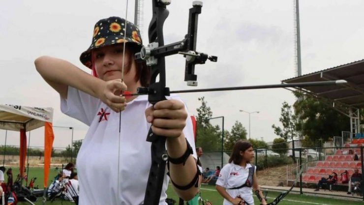 Göbeklitepe Bölgesel Okçuluk Yarışması başladı