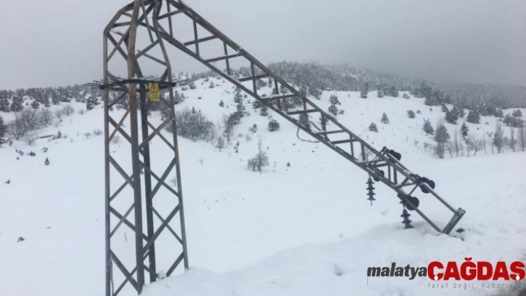 Göksun ilçesine 2 gündür enerji verilemiyor