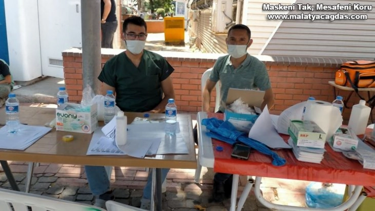 Gölbaşı'nda mobil aşı standı kuruldu