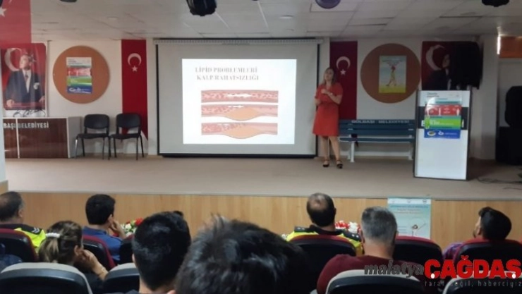 Gölbaşı'nda polise sağlıklı yaşam semineri verildi