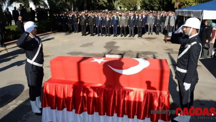 Görevi başında kalp krizi geçirerek hayatını kaybeden polis memleketine uğurlandı