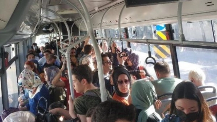 Gürpınar'da ek otobüs seferi talebi