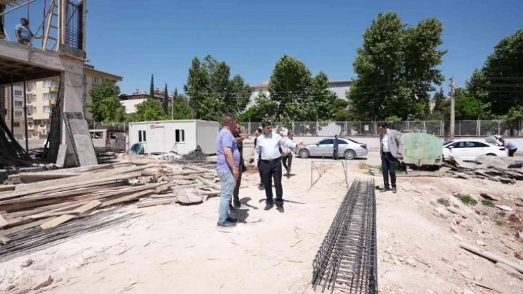 Güvenevler'de 8 taziye salonlu dev tesis