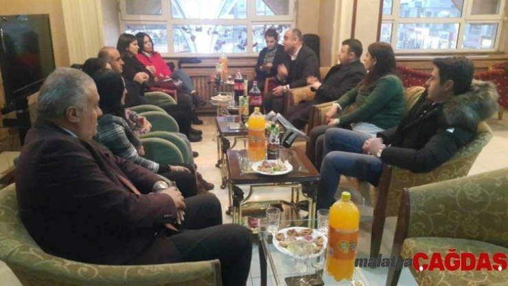 Hakkari Dernekler Federasyonu heyeti Hakkari'de toplandı