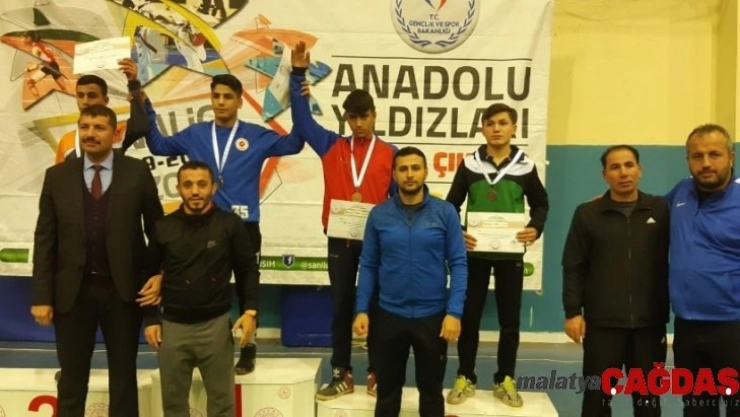 Hakkarili sporculardan 9 madalya