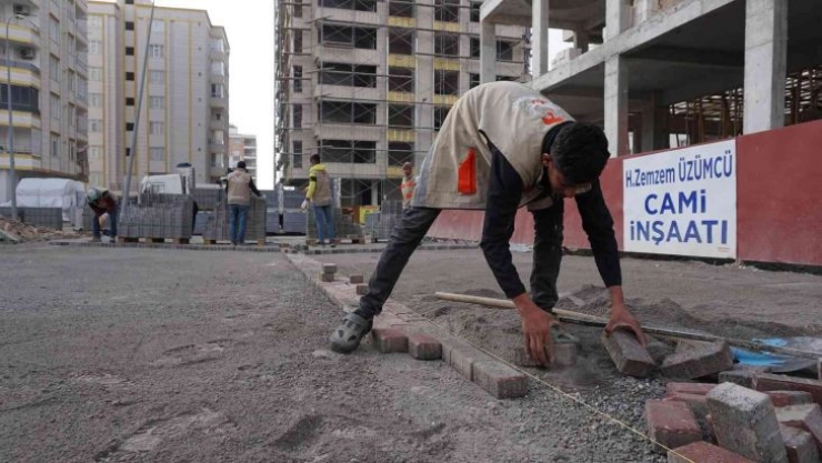 Haliliye'de 3 mahallede çalışmalarını sürdürüyor