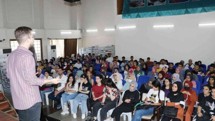 Haliliye'de öğrencilere destek semineri