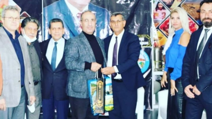 Hassa Belediyesi standı İstanbul'da ilgi görüyor