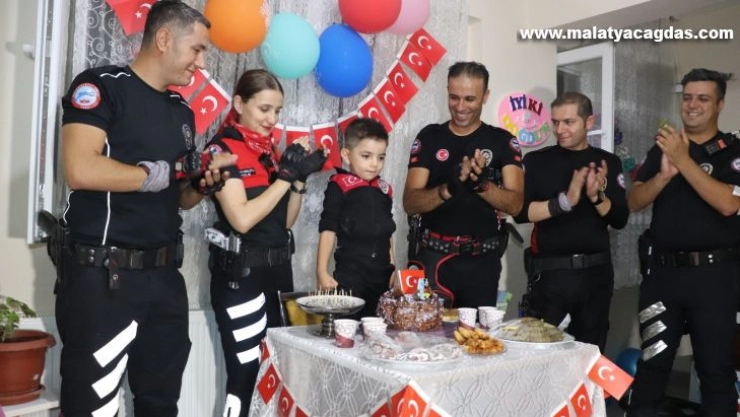 Hasta çocuğun polis olma hayali yunus timleri tarafından gerçekleştirildi