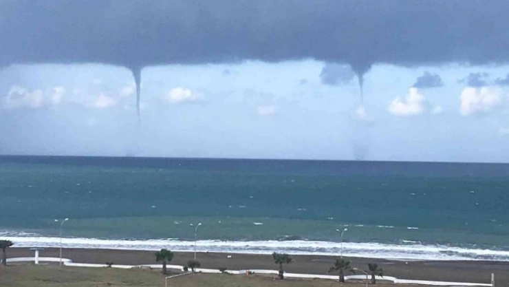 Hatay'da aynı anda 3 hortum oluştu