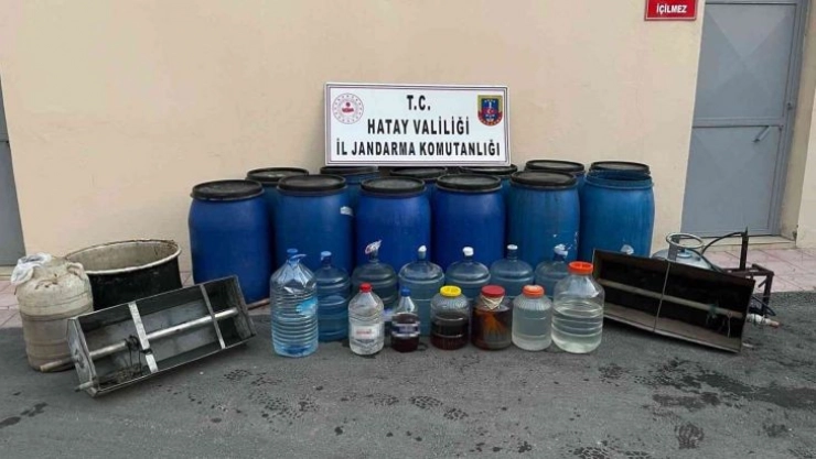 Hatay'da bin 750 litre sahte içki ele geçirildi
