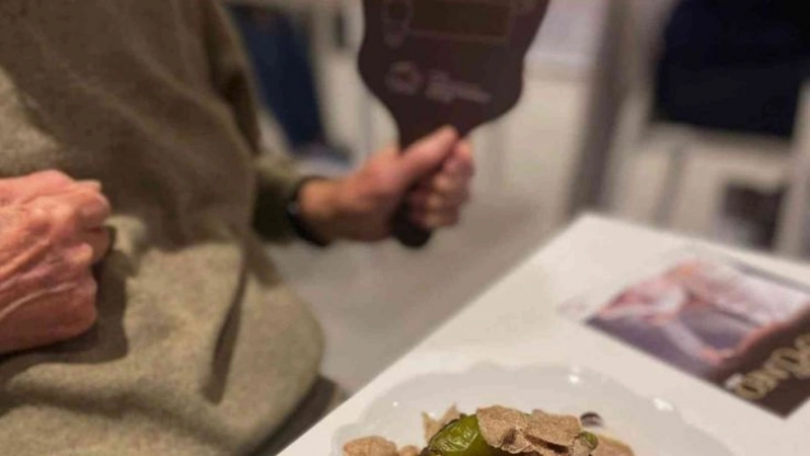 Hatay'ın meşhur tepsi kebabı trüf mantarı ile buluştu