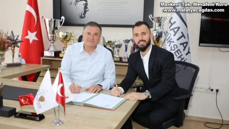 Hatayspor, Emre Çolak'ı renklerine bağladı