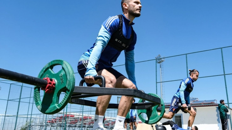 Hatayspor'un yeni sezon hazırlıkları Erzurum'da devam ediyor