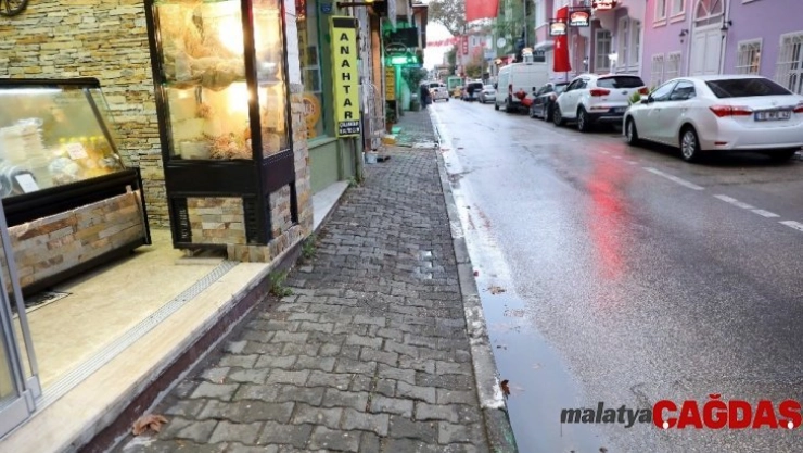 Hayri Türkyılmaz: 'Büyükşehir Mudanya'nın kangren sorunlarını çözmeli'