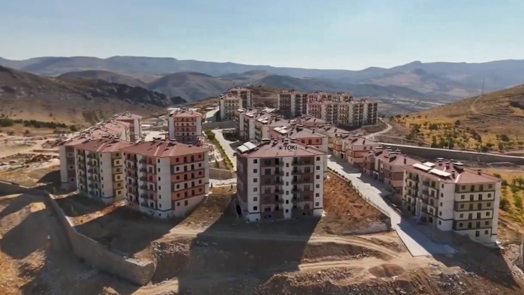 Hekimhan'da 553 Konut ve 3 İşyeri Tamamlandı: Anahtar Teslimi Başladı