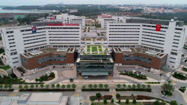 Hem pandeminin yükünü kaldırdı, hem diğer hastalara şifa dağıttı