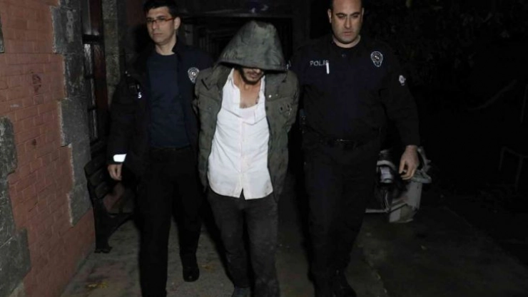 Hırsızlıktan aranan kişi,  rehabilitasyon merkezinde hırsızlık yaparken yakalandı