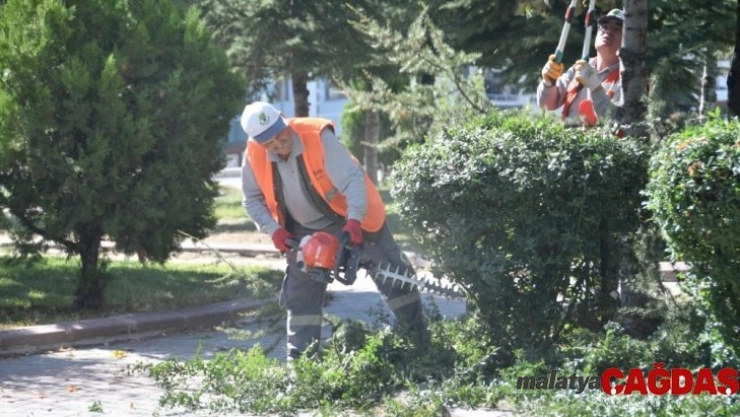Hizmet mahallelinin ayağında
