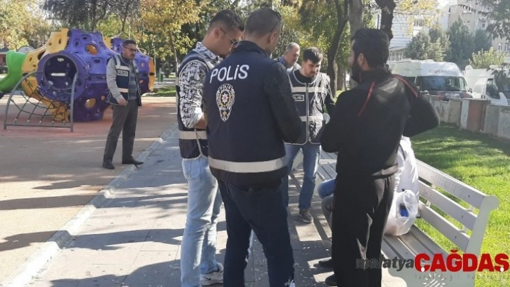 Huzur Timleri, parklara huzur getirdi