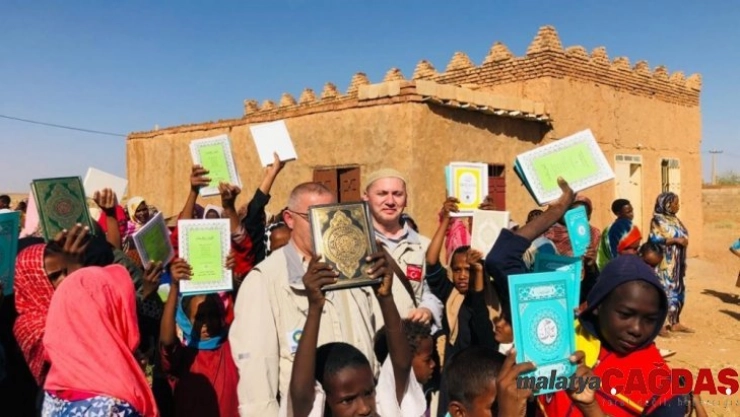 İhlas Vakfı Afrika'da su kuyusu açmaya devam ediyor