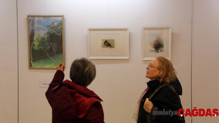 İki akademili sanatçının anısına Maltepe'de resim sergisi açıldı