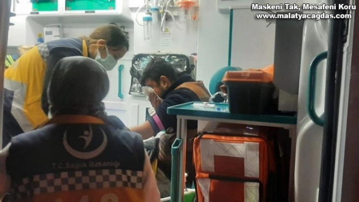 İki grup arasında alacak verecek kavgası: 4 yaralı