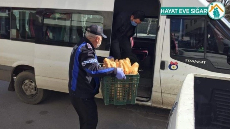 İlçe genelinde 21 bin 200 ekmek dağıtımı gerçekleştirildi