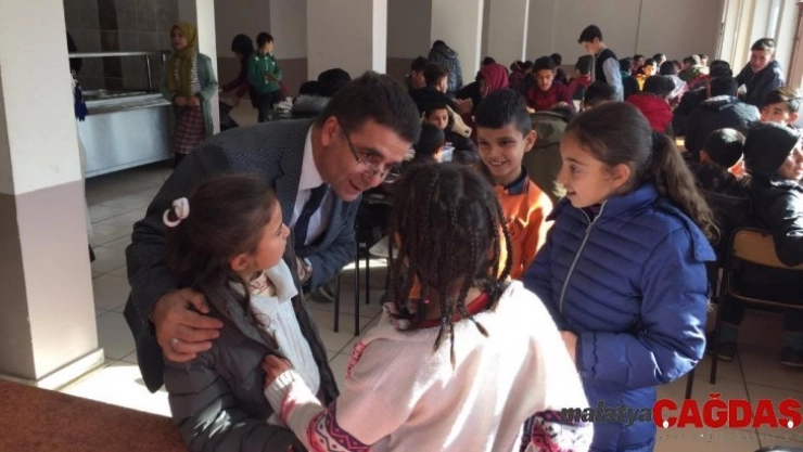 İlçe Milli Eğitim Müdürü Karakoç, Vali Recep Yazıcıoğlu Anadolu İmam Hatip Lisesini ziyaret etti