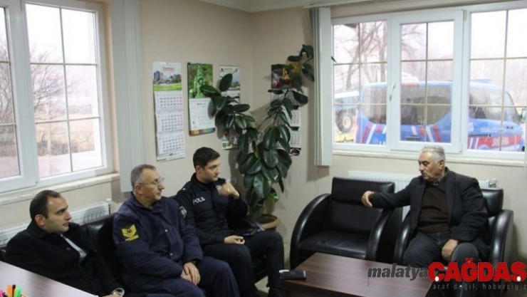 İlçe protokolü esnafları ziyaret etti