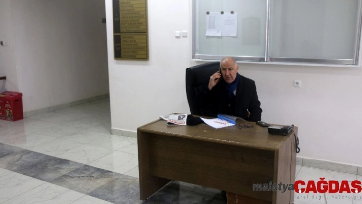 İlk nöbet Başkan Karadağ'ın