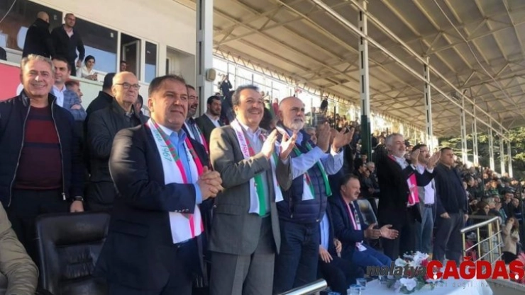 Isparta 32 Spor Başkanı Yazgan: 'Bu takım şampiyon olacak'