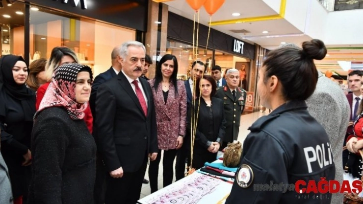 Isparta'da 'Kadına Şiddete Karşı Sıfır Tolerans' Sergisi