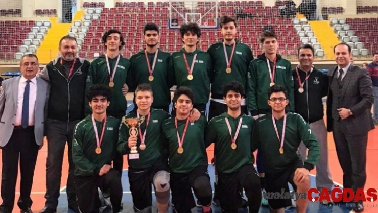 Isparta'daki basketbol okul sporları şampiyonu Doğa Koleji oldu