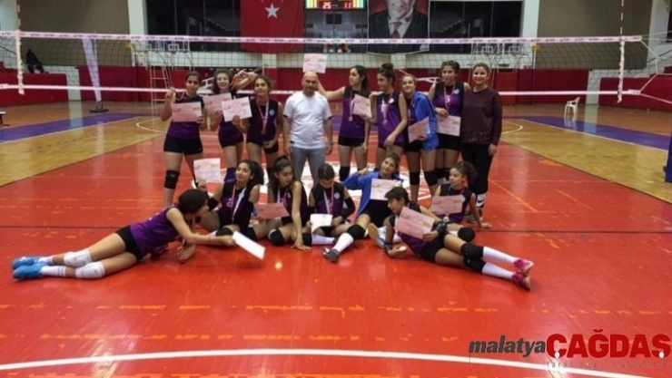 Isparta'daki Voleybol Ana Lig Grup Müsabakalarında çeyrek final vizesini alan iller belli oldu