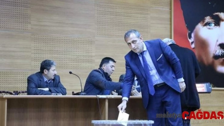 İspir ilçesinde Muhtarlar Dernek Başkanlığına Yaşar Dursun seçildi